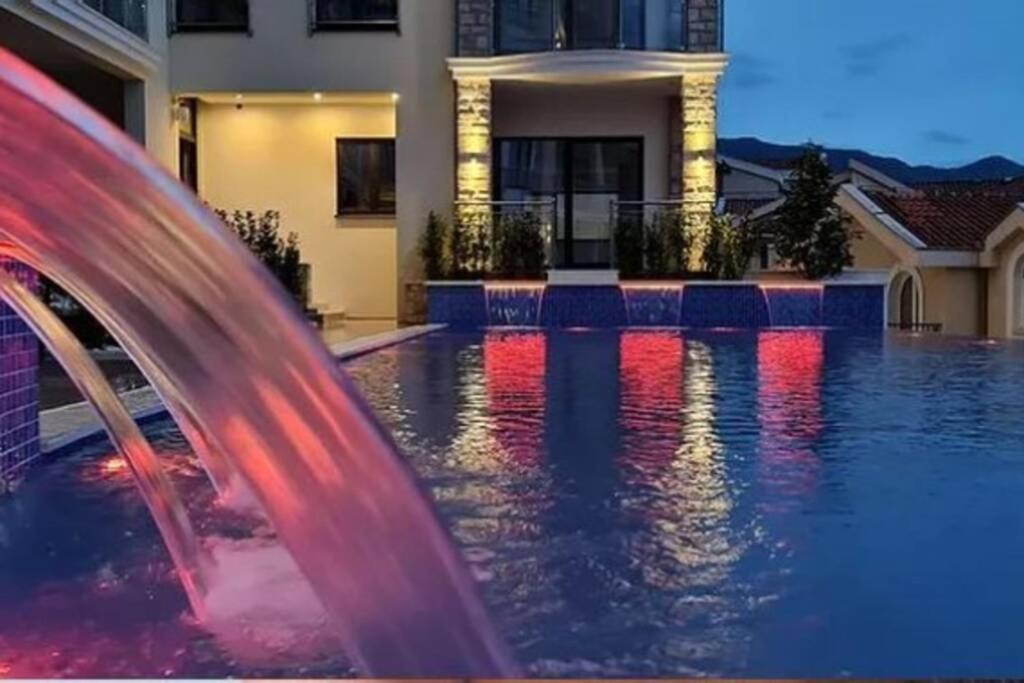 Modern Top Floor Sea View 3Br With Pools, Spa & Fitness เบชิชิ ภายนอก รูปภาพ