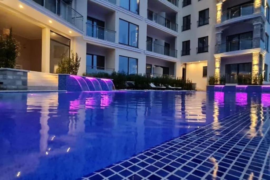 Modern Top Floor Sea View 3Br With Pools, Spa & Fitness เบชิชิ ภายนอก รูปภาพ