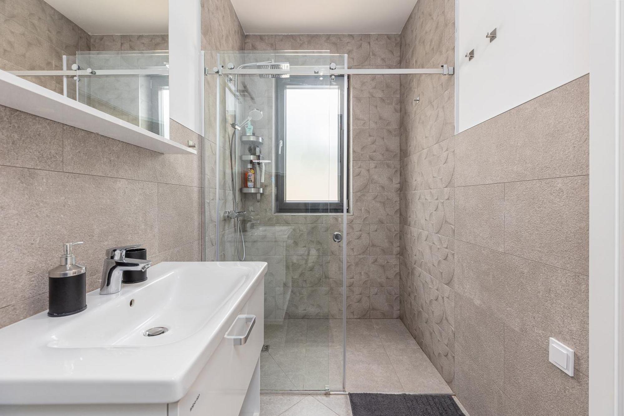 Modern Top Floor Sea View 3Br With Pools, Spa & Fitness เบชิชิ ภายนอก รูปภาพ