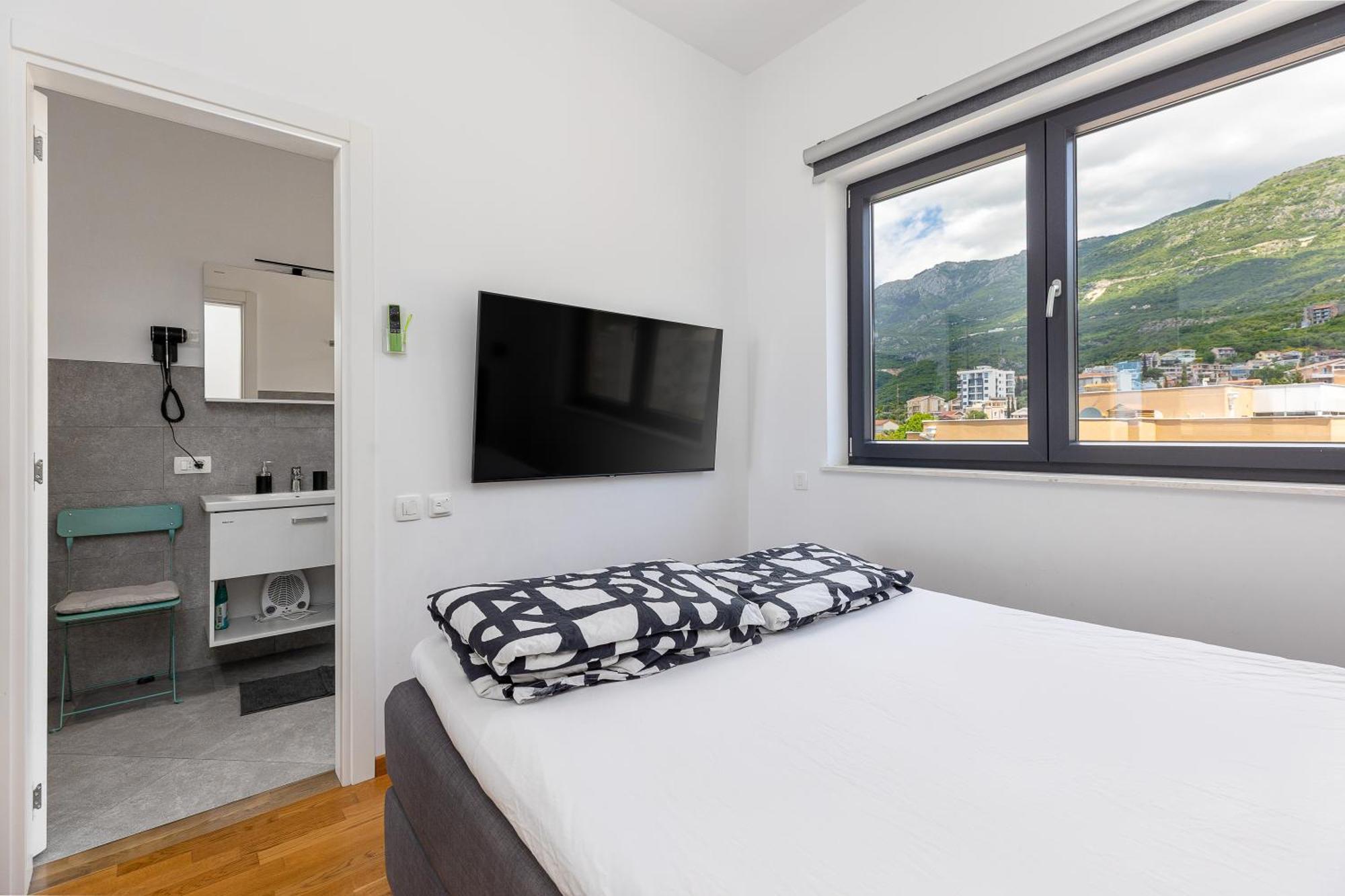 Modern Top Floor Sea View 3Br With Pools, Spa & Fitness เบชิชิ ภายนอก รูปภาพ