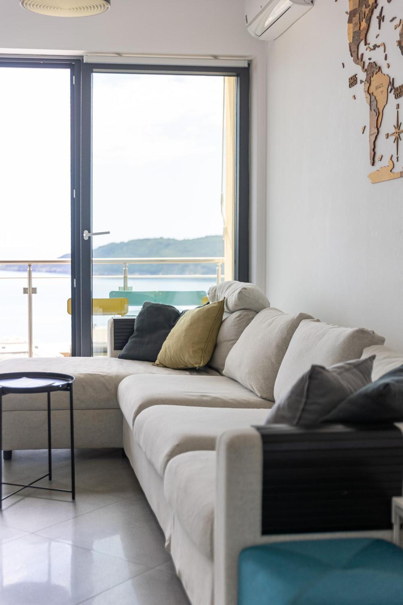 Modern Top Floor Sea View 3Br With Pools, Spa & Fitness เบชิชิ ภายนอก รูปภาพ
